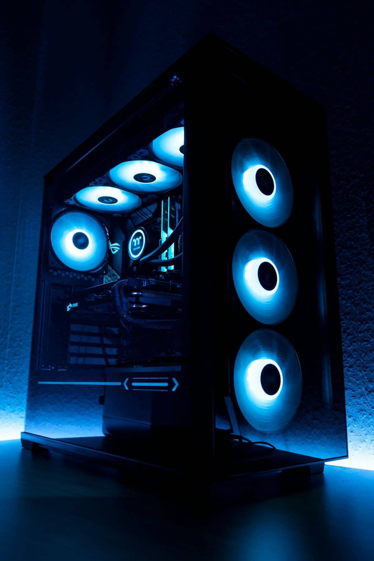 Gaming PC vs Gaming Laptop: Which One Should You Buy?